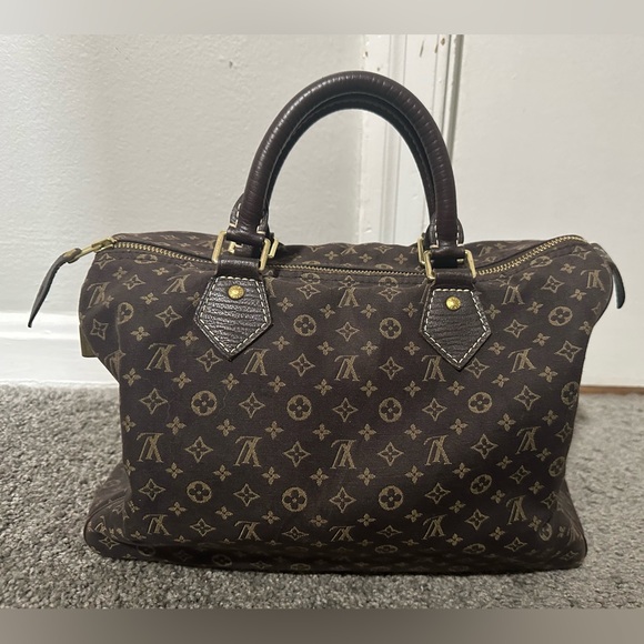 Meet your Posher, Arielle - Picture 5 of 8